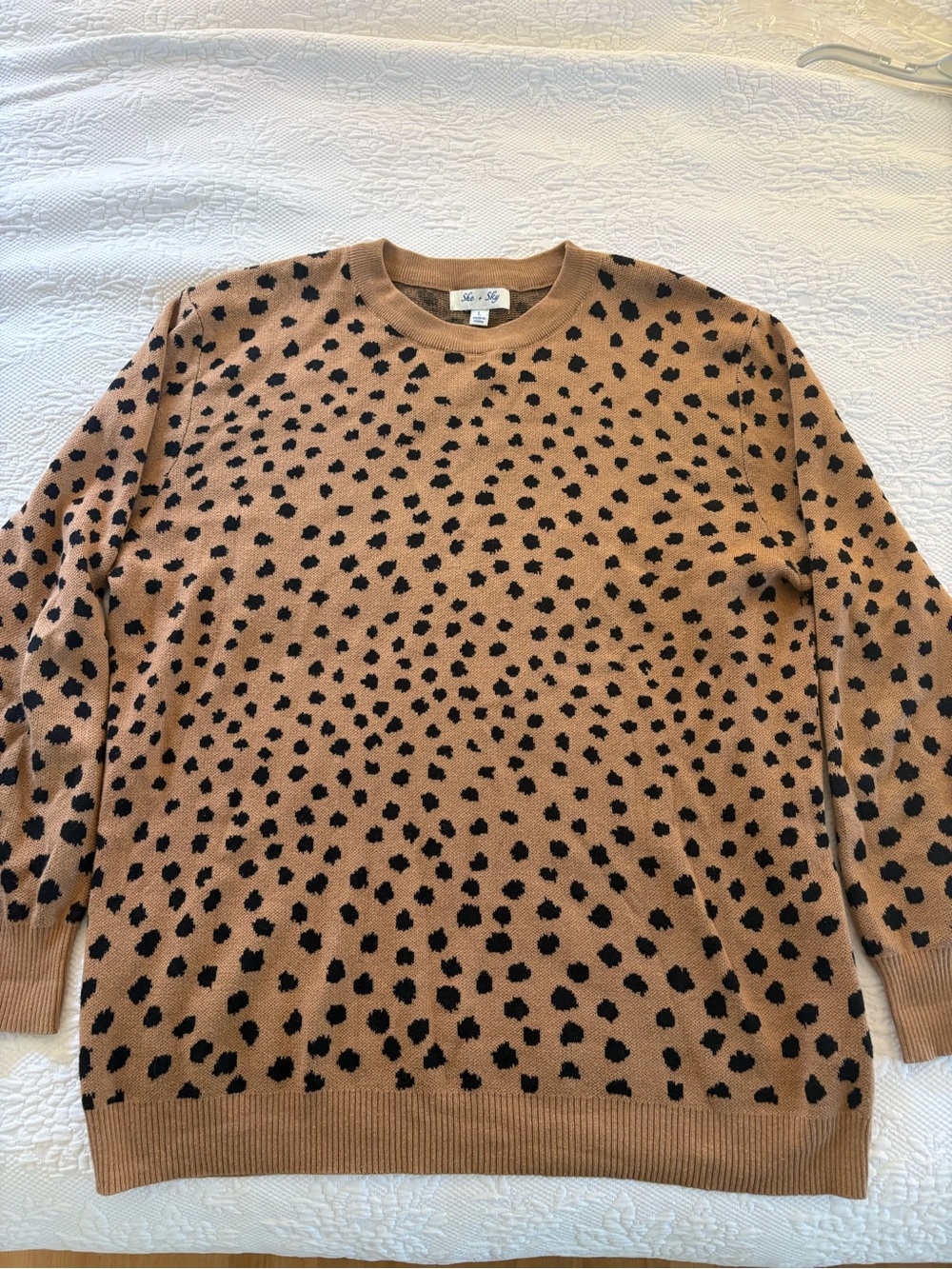Women’s Tan and Black Spot Crewneck Sweater (size L)